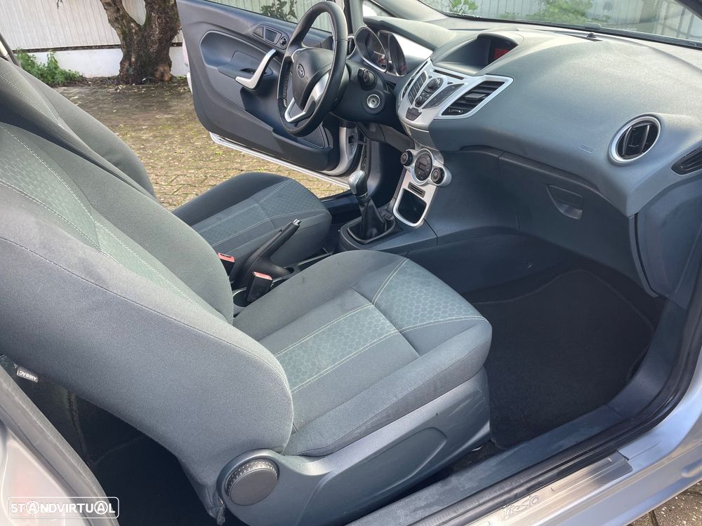 Ford Fiesta 1.25 Titanium - 19