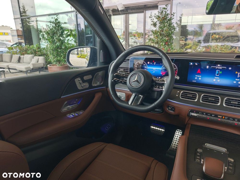 Mercedes-Benz GLS - 16