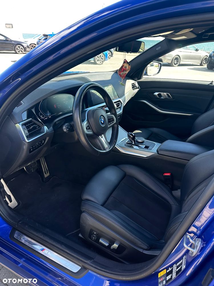 BMW Seria 3 320e M Sport sport - 12