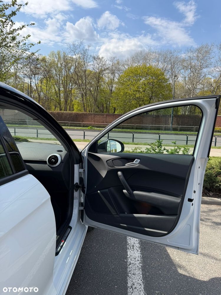 Audi A1 Sportback 1.6 TDI S tronic Ambition - 24