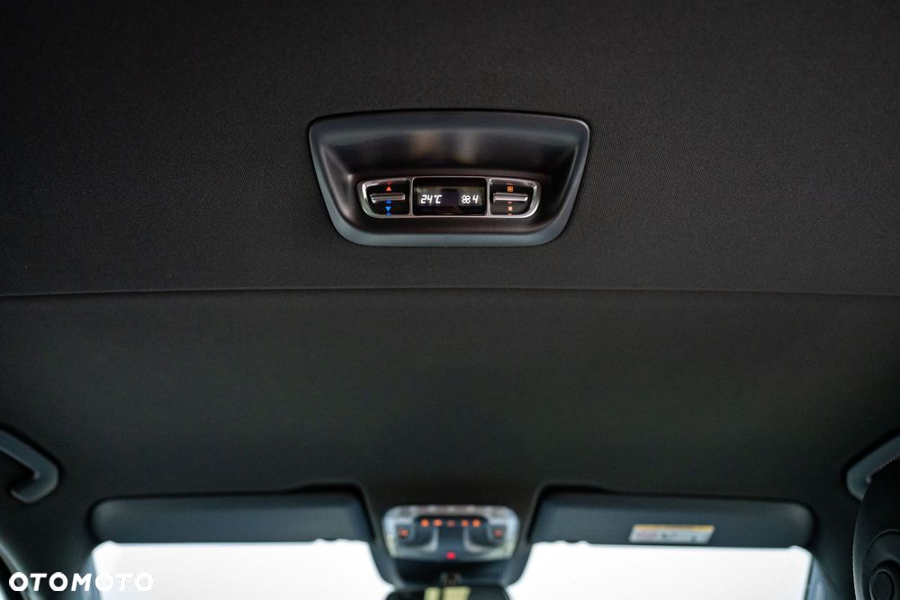 Mercedes-Benz Klasa V 300 d lang 9G-TRONIC Avantgarde - 28