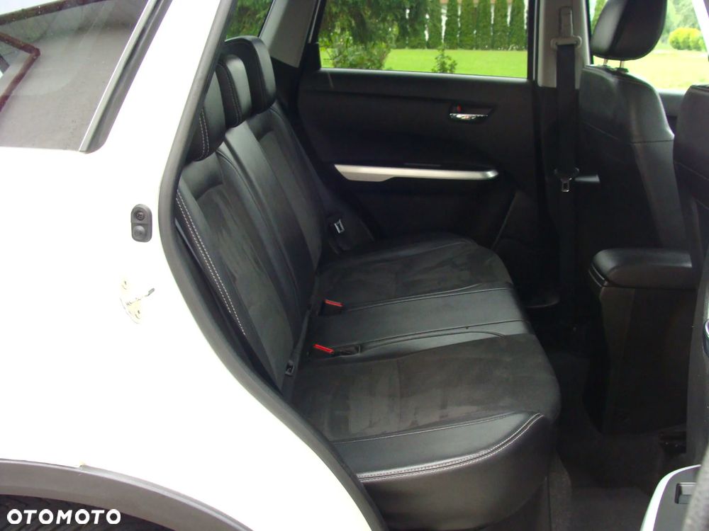 Suzuki Vitara 1.6 DDiS (4x4) Allgrip Comfort+ - 11