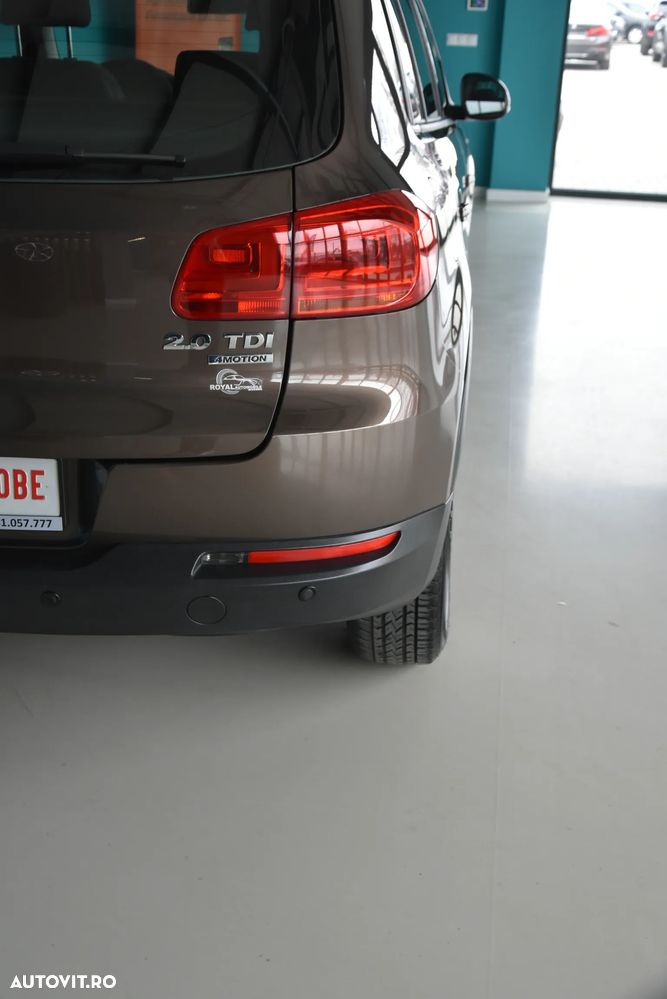 Volkswagen Tiguan 2.0 TDI DPF 4Motion BlueMotion Technology Track & Style - 35