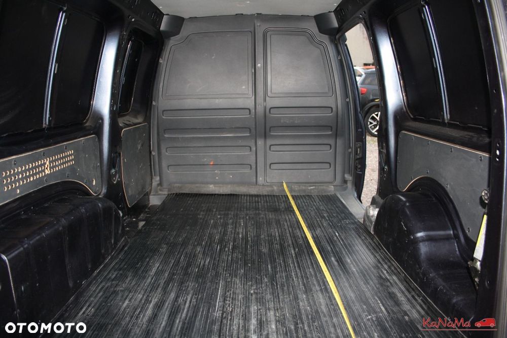 Volkswagen Caddy - 12