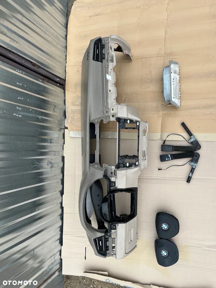 BMW 5 F10 F11 DESKA ROZDZIELCZA KOKPIT KONSOLA ARIBAG NAPINACZE ORYGINAŁ KOMPLET - 1