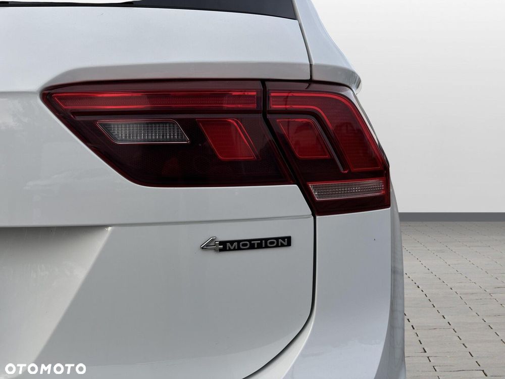 Volkswagen Tiguan 2.0 TSI 4Mot Life DSG - 28