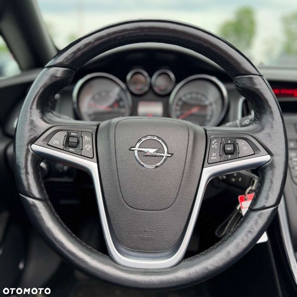 Opel Cascada - 25