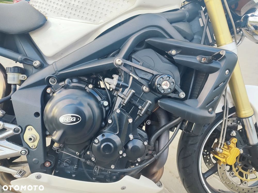 Triumph Street Triple - 9
