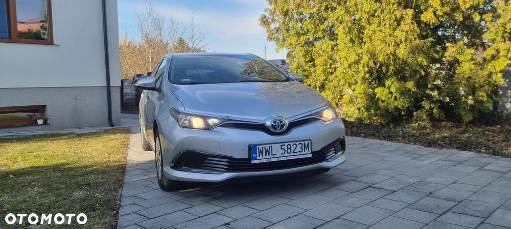 Toyota Auris 1.6 Classic Plus - 1