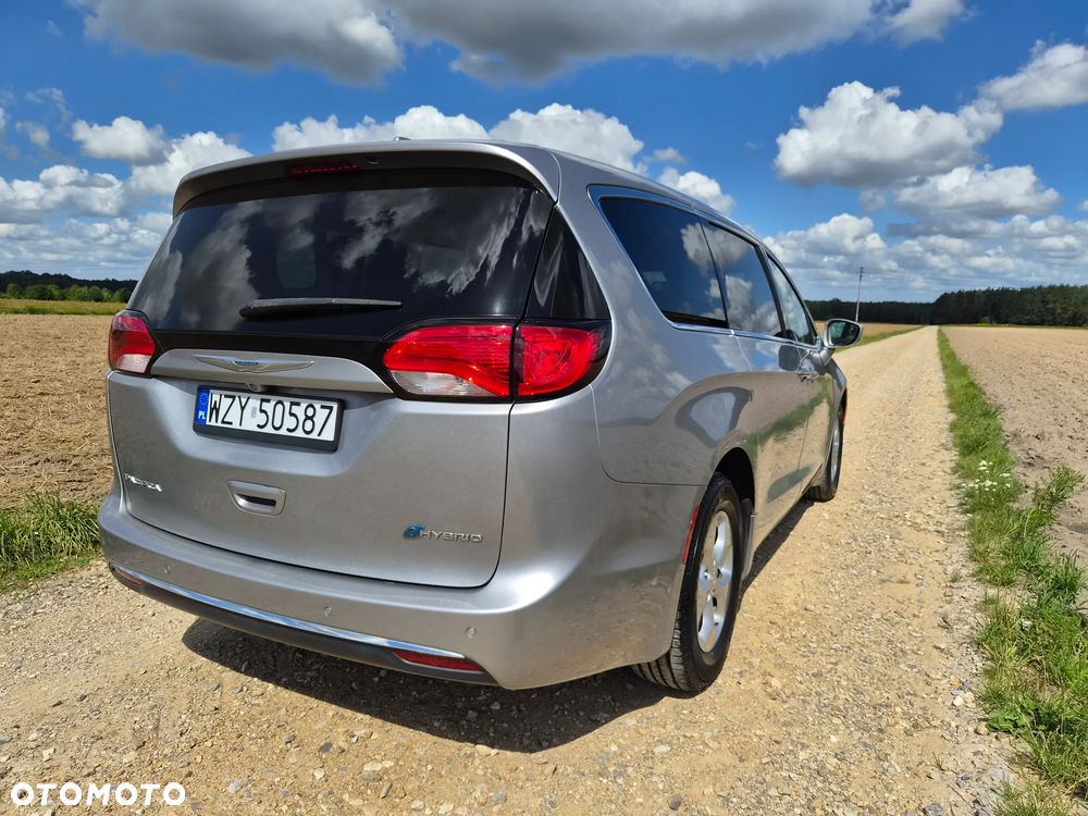 Chrysler Pacifica - 9