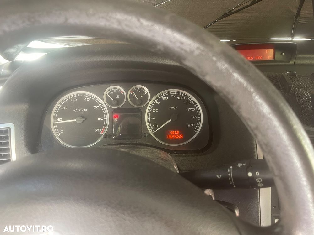 Peugeot 307 1.6 XT Premium - 7