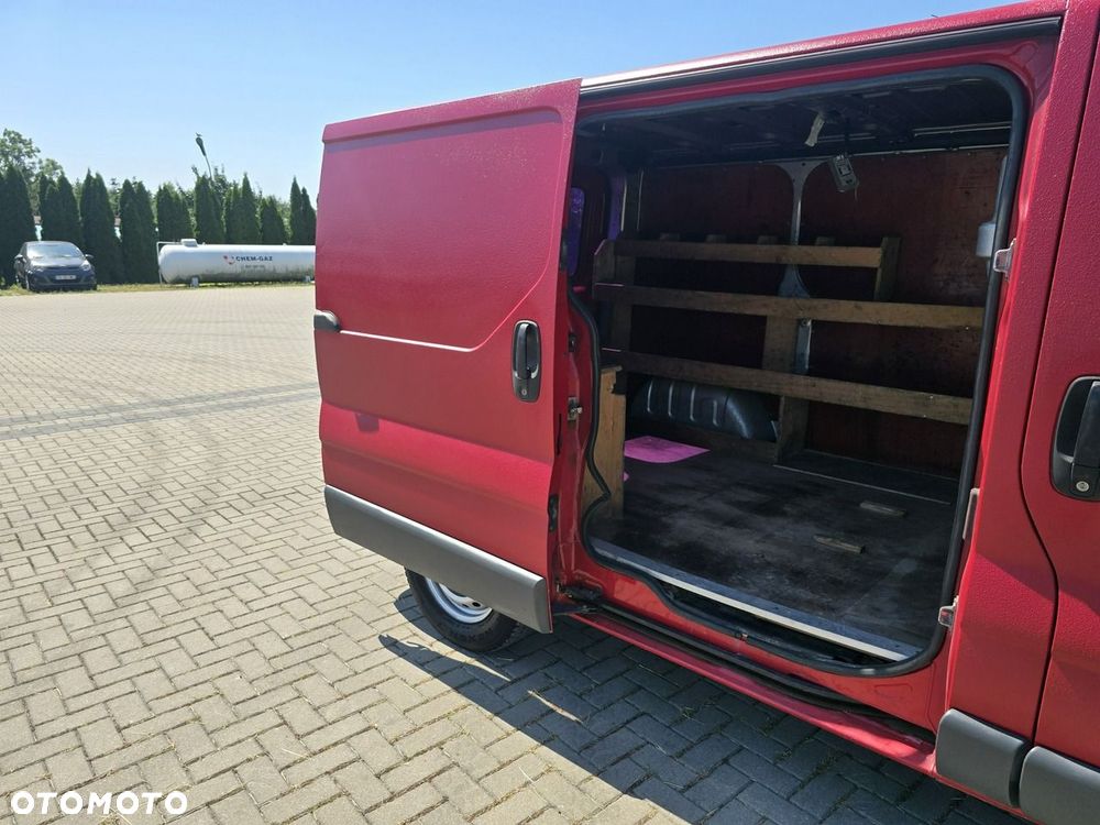 Opel Vivaro - 18