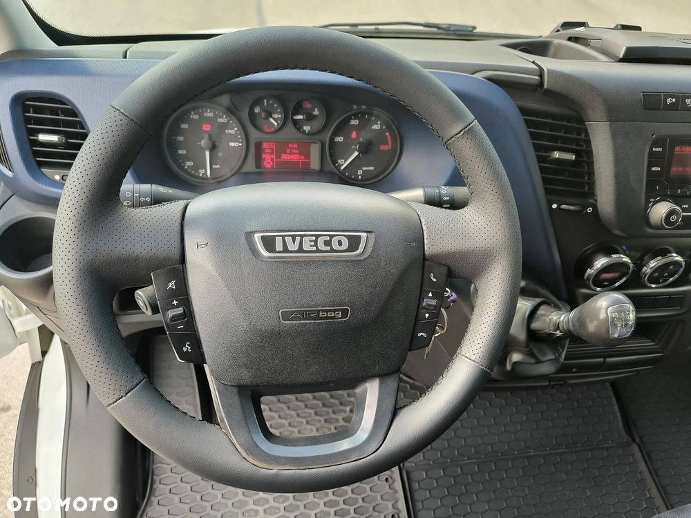 Iveco Daily - 25