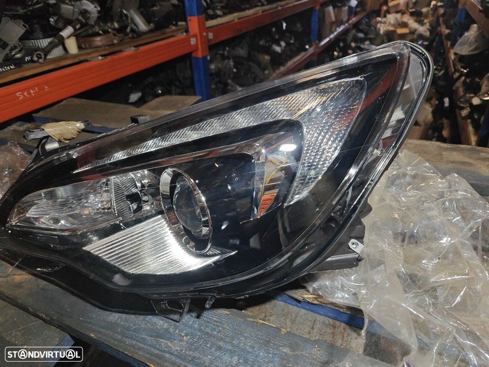Farol Frente Esquerdo / Otica Esquerda Opel Astra J (P10)  39035871 Al - 3