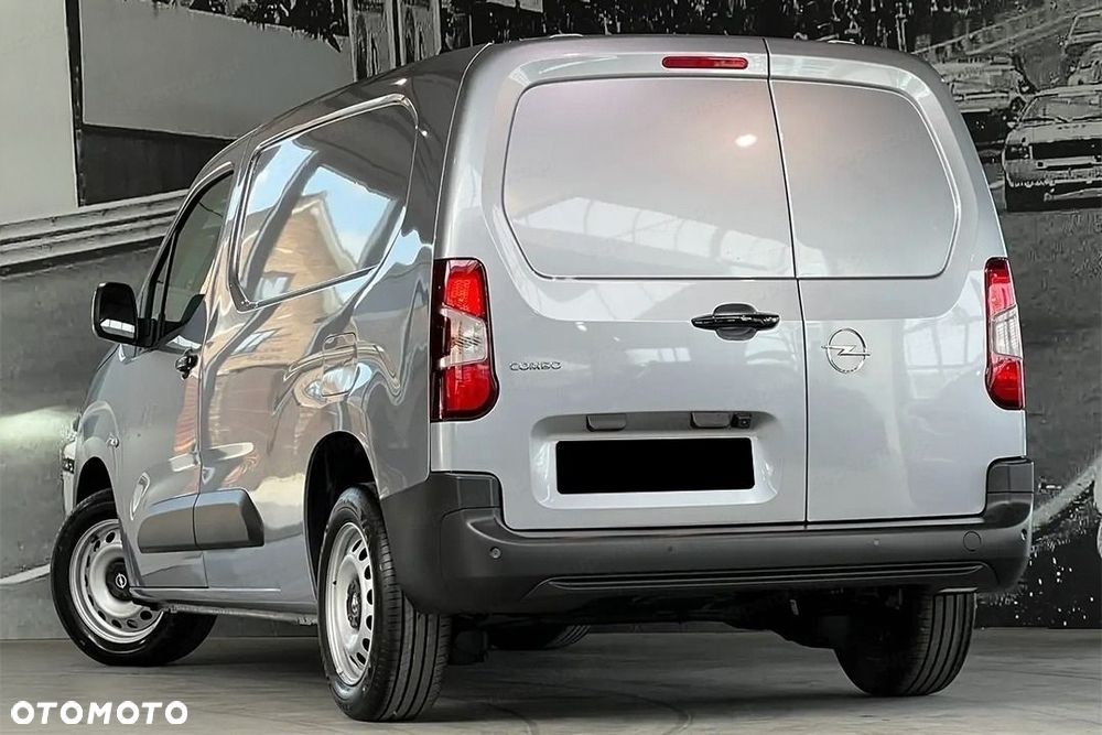 Opel Combo Van XL L2H1 1.5 130KM - 6