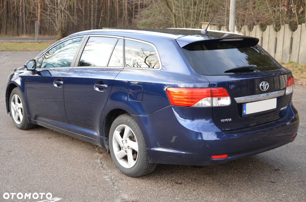 Toyota Avensis 2.0 D-4D Sol - 5