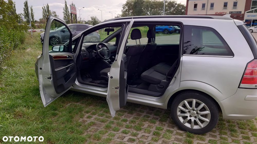 Opel Zafira - 13