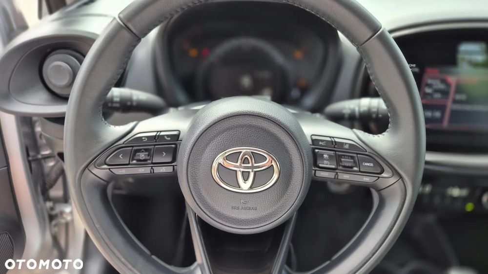 Toyota Aygo X x-shift x-clusive Style Selection - 17