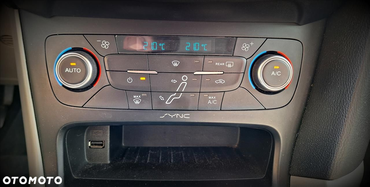 Ford Focus 1.6 Trend - 13