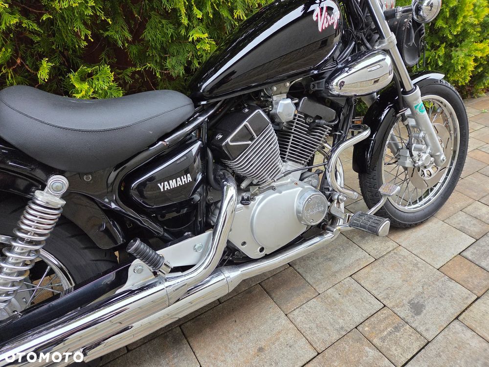 Yamaha XV - 11