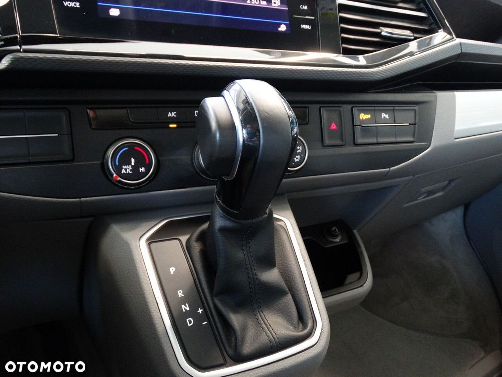Volkswagen California - 28