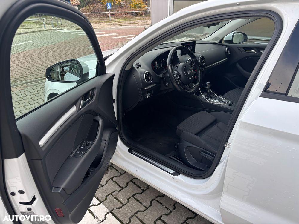 Audi A3 1.6 TDI clean Stronic Ambiente - 8