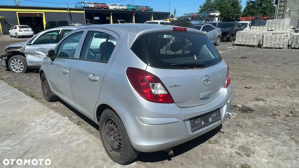 OPEL CORSA D na części!!! Kolor : 2AU (157) Z14XEP - 3