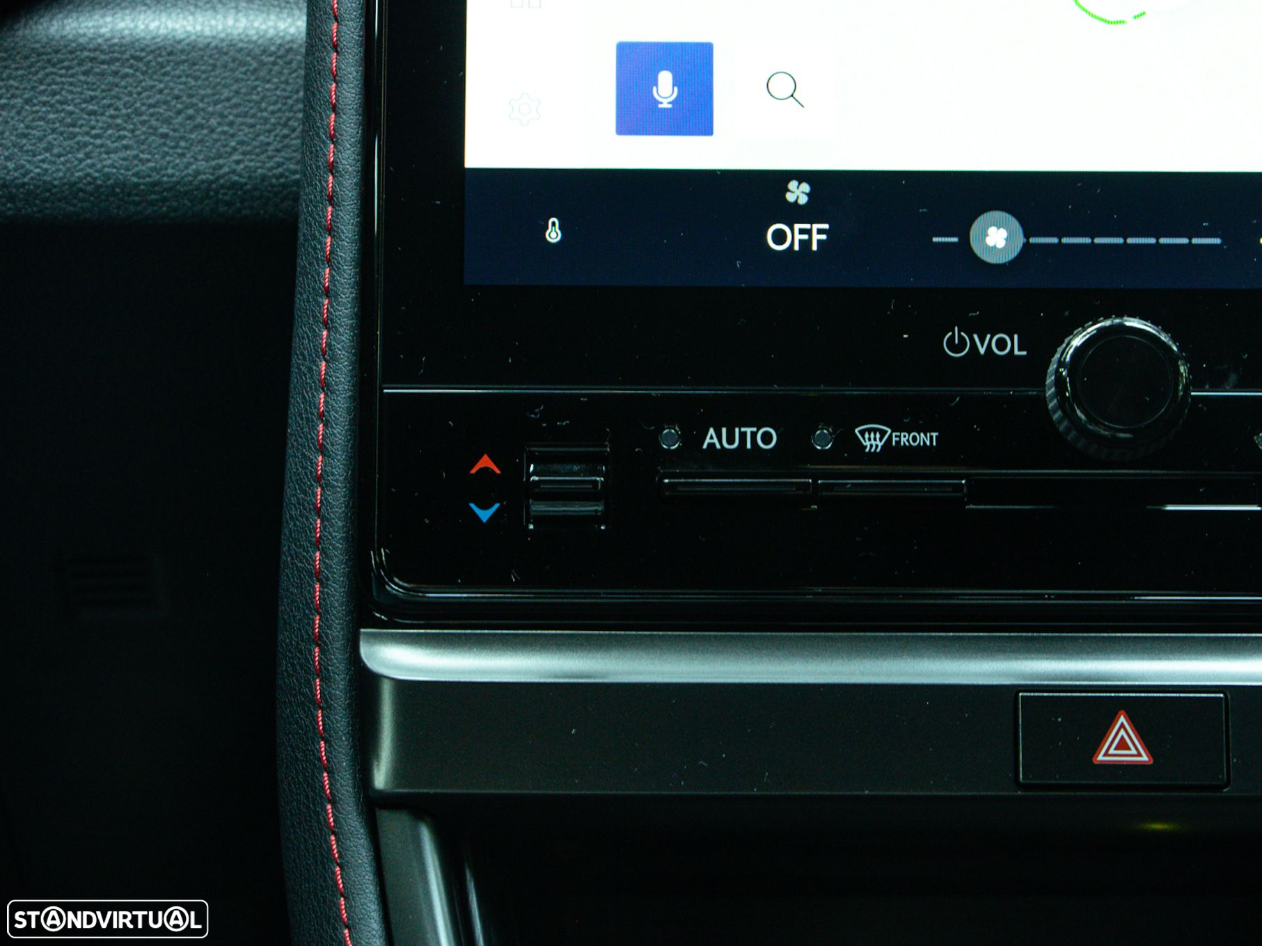 Lexus LBX Emotion - 36