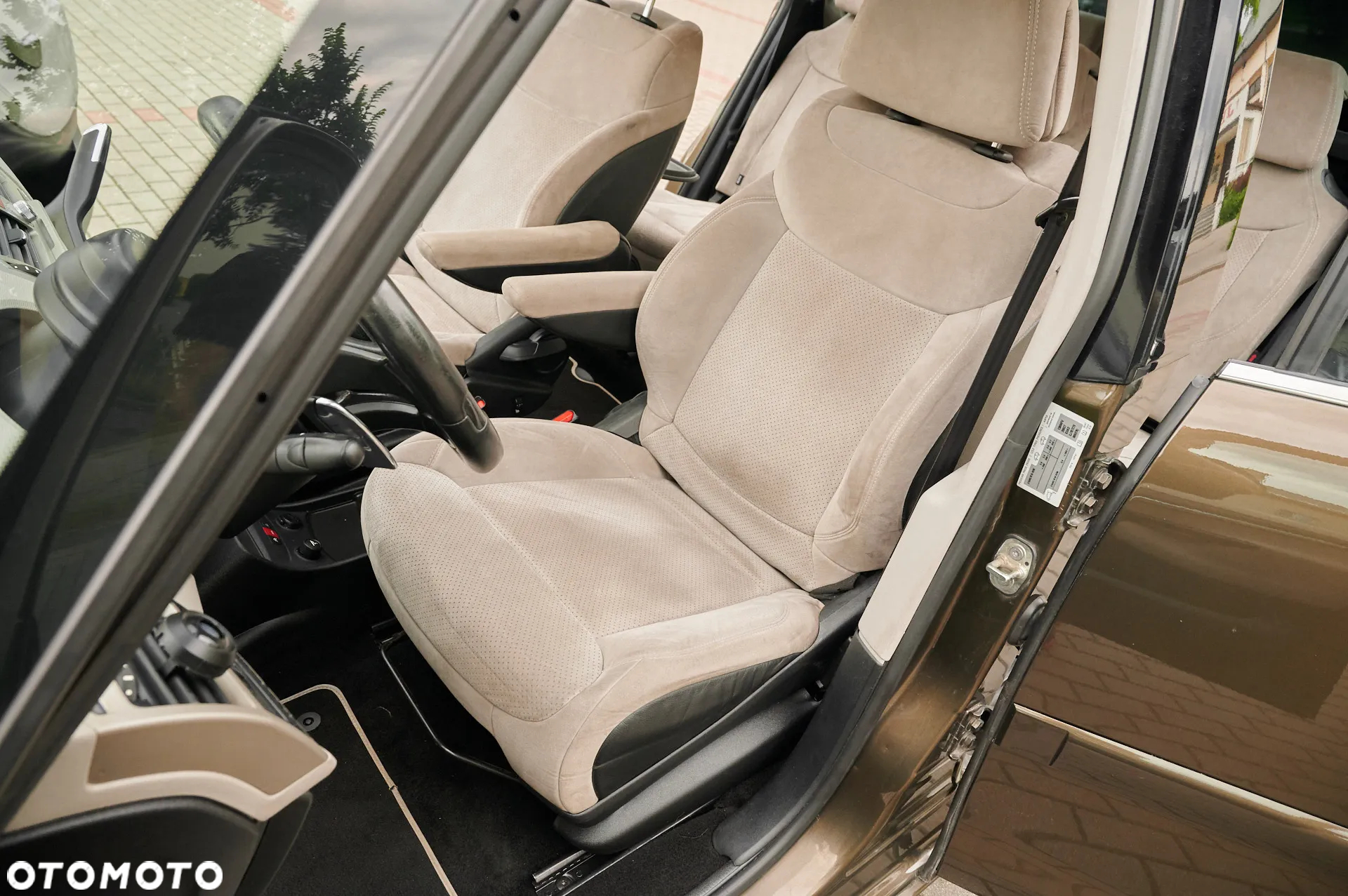 Citroën C4 Grand Picasso 2.0 HDi Exclusive MCP - 32