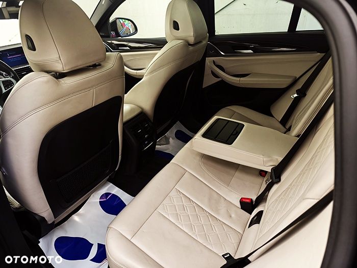 BMW X4 - 33