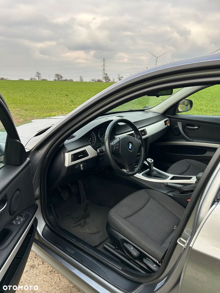 BMW Seria 3 - 9