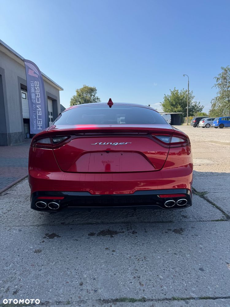 Kia Stinger - 6