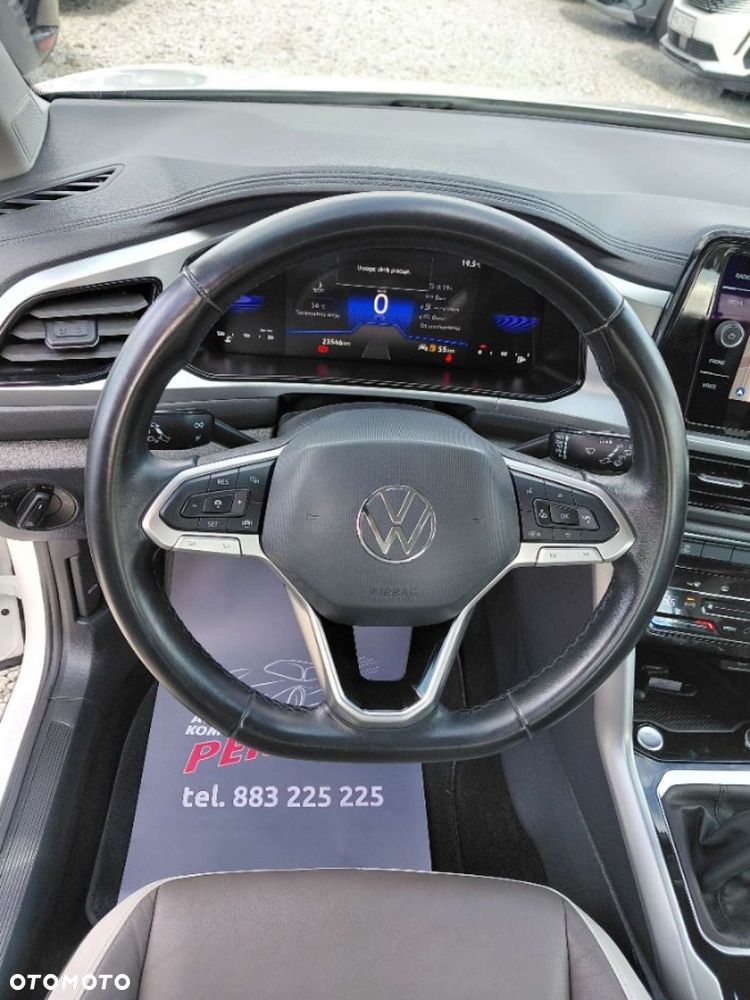 Volkswagen T-Roc - 13