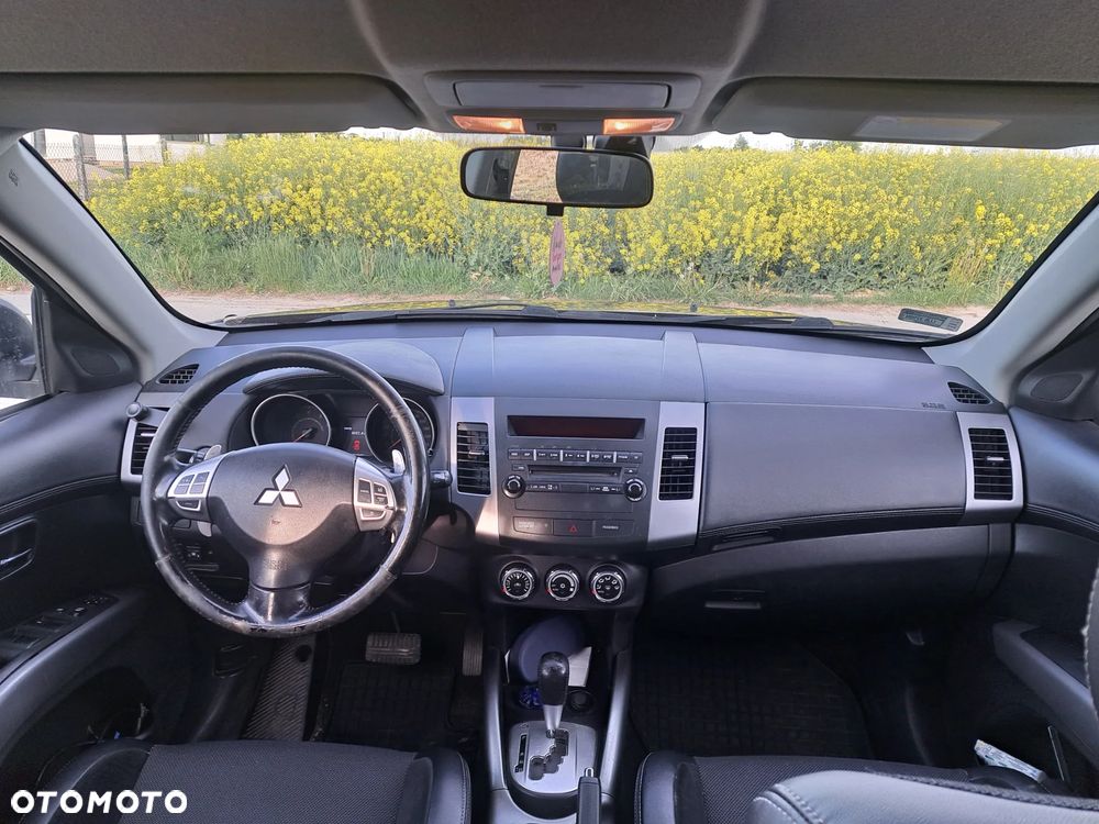 Mitsubishi Outlander 2.0 Intense + 2WD CVT - 5