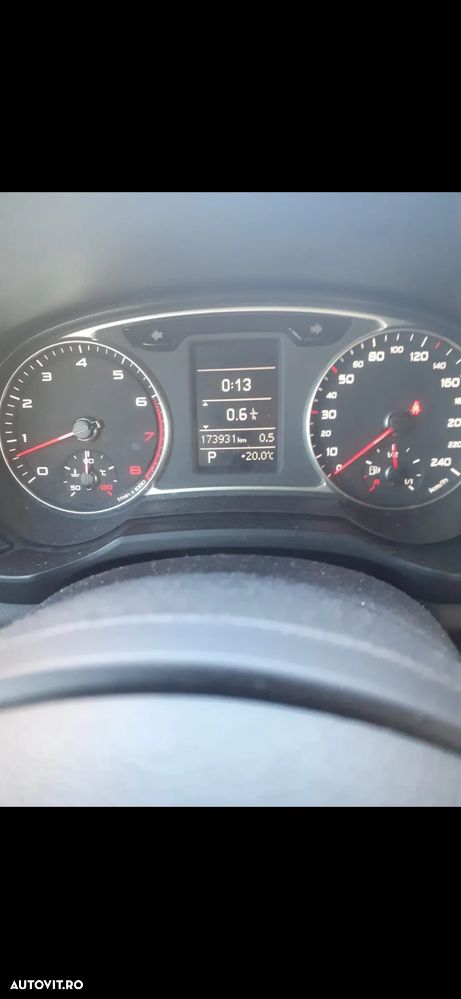 Audi A1 1.4 TFSI Stronic Ambition - 6