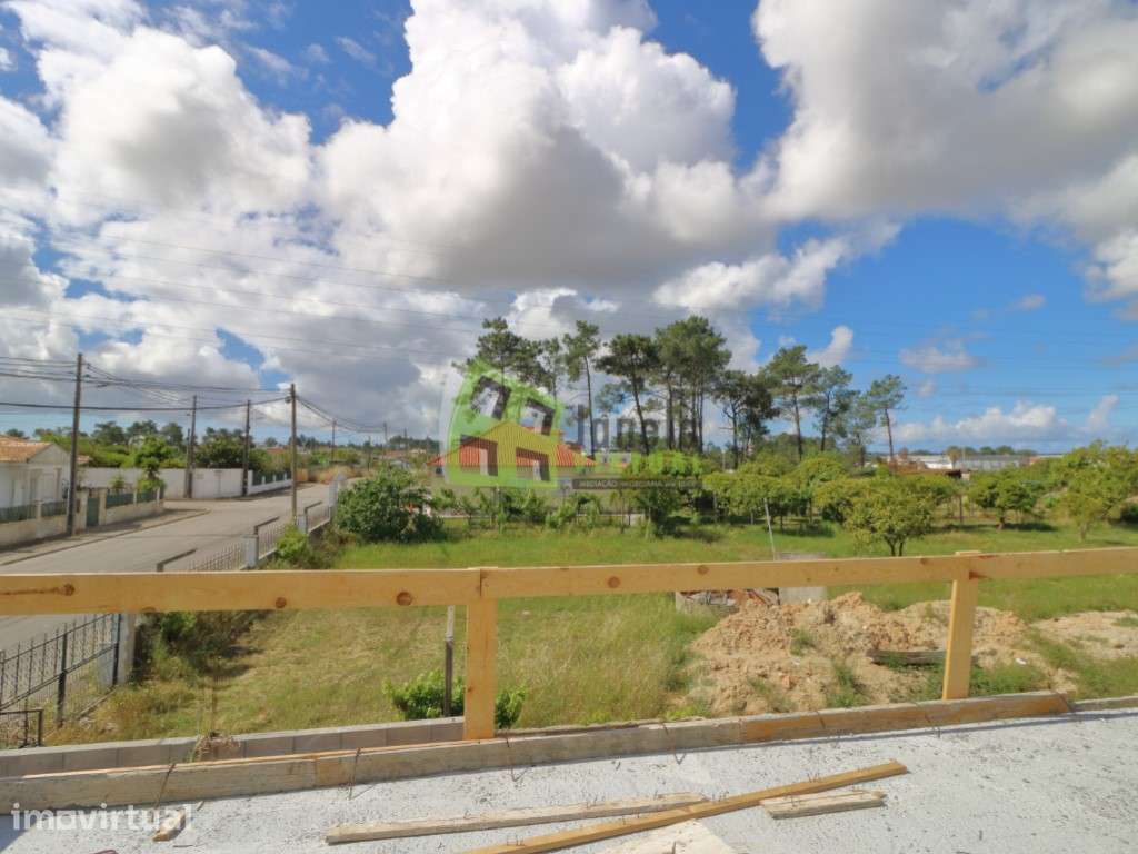 Moradia Geminada T4 com Piscina | Quinta das Laranjeiras, Fernão Ferro - Grande imagem: 2/18