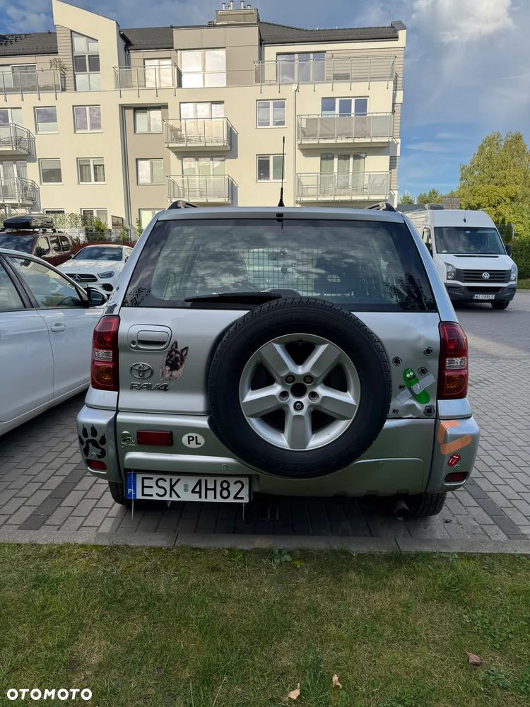 Toyota RAV4 2.0 VVT-i 4x4 - 6