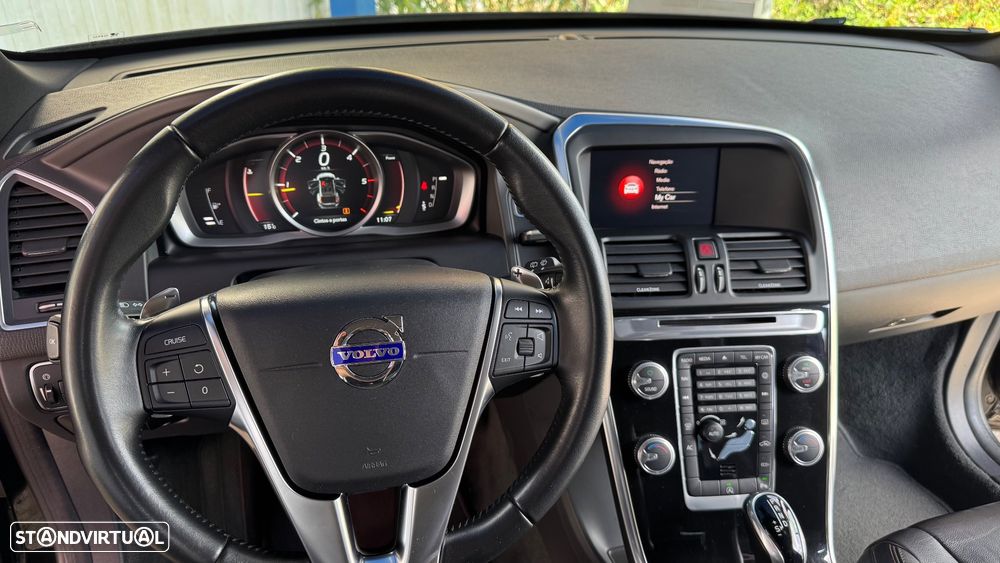 Volvo XC 60 2.0 D4 Dynamic Edition Geartronic - 17