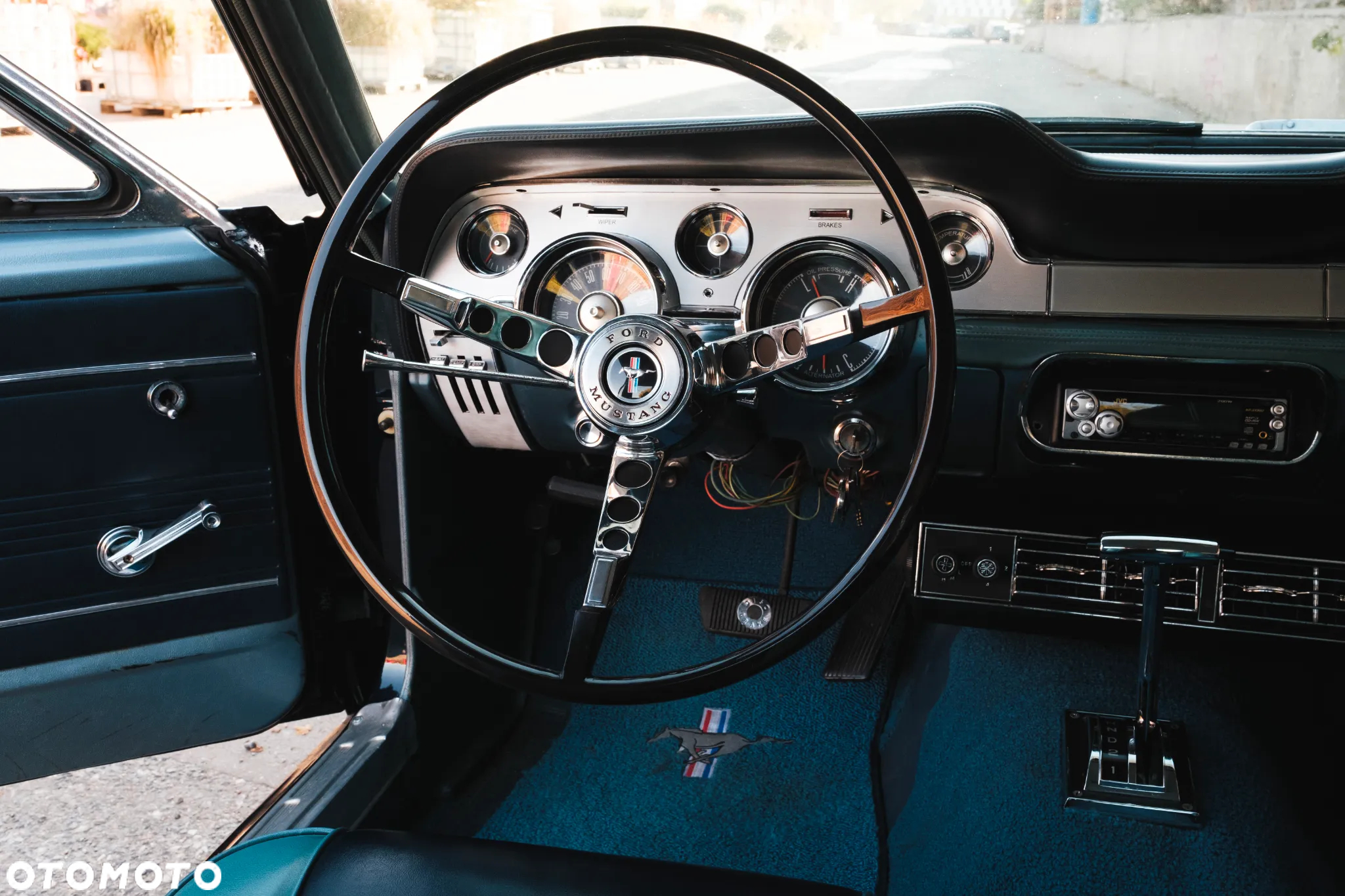 Ford Mustang - 14