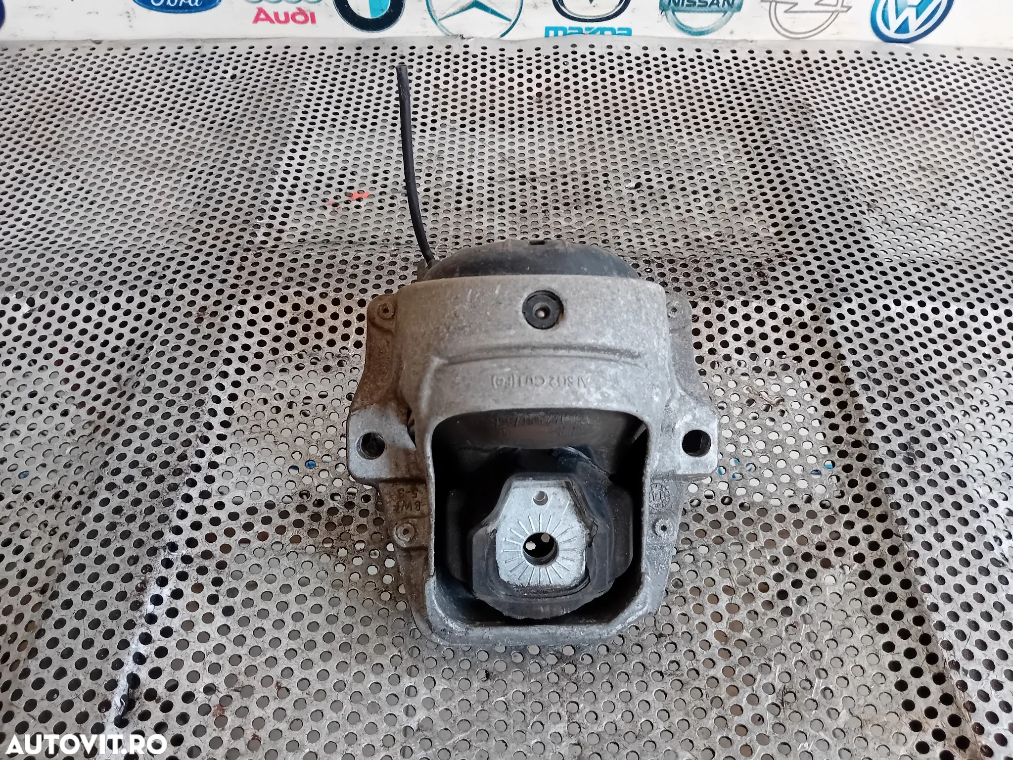 Suport Motor Audi A6 C7 A4 A5 Q5 Q3 Cod 8R0199381 Motor 2.0 Tdi CNH Cutie Automata NYU - 3