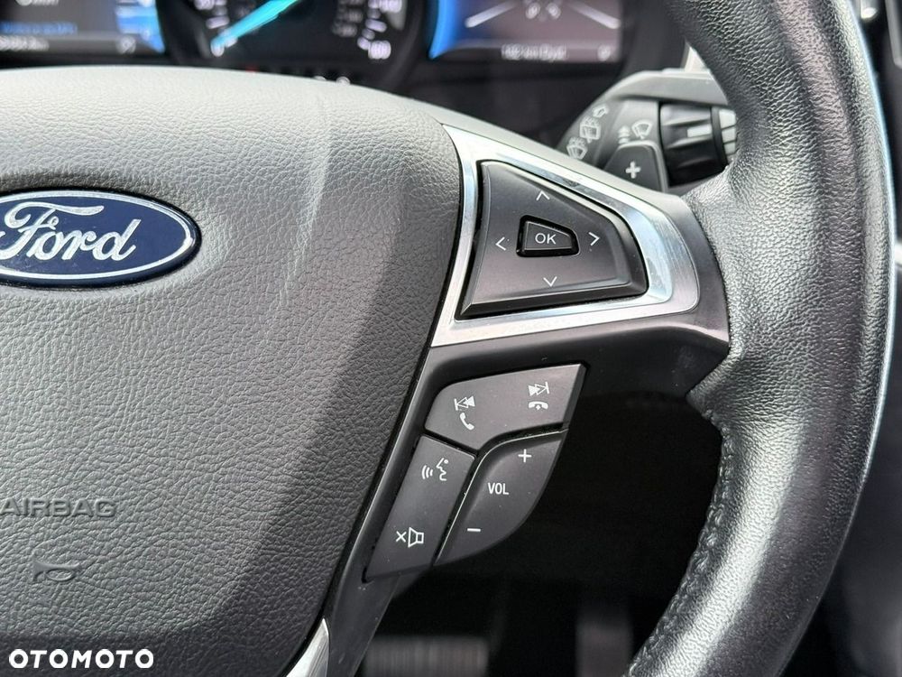 Ford Edge - 33
