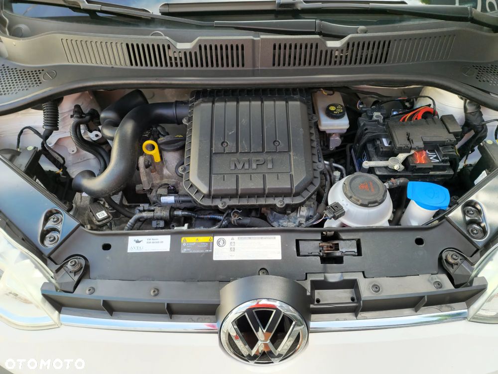 Volkswagen up! (BlueMotion Technology) move - 26