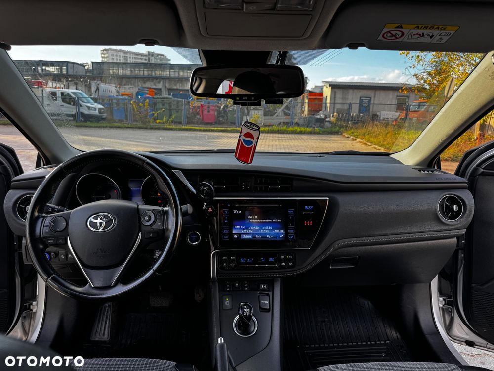 Toyota Auris - 21