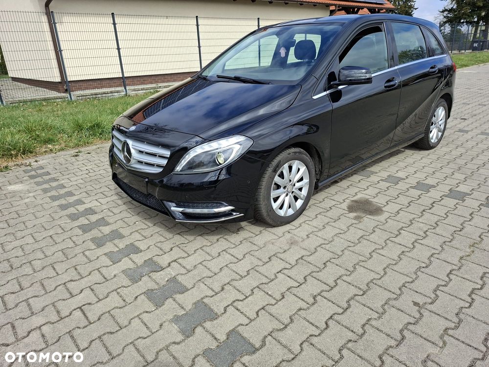 Mercedes-Benz Klasa B 180 CDI (BlueEFFICIENCY) 7G-DCT - 4