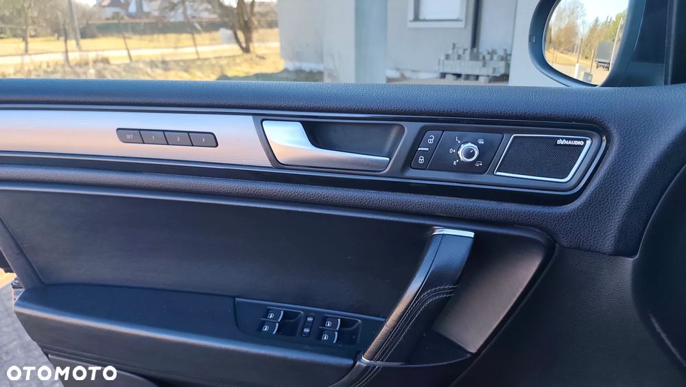 Volkswagen Touareg 4.2 V8 TDI DPF Automatik Edition X - 6