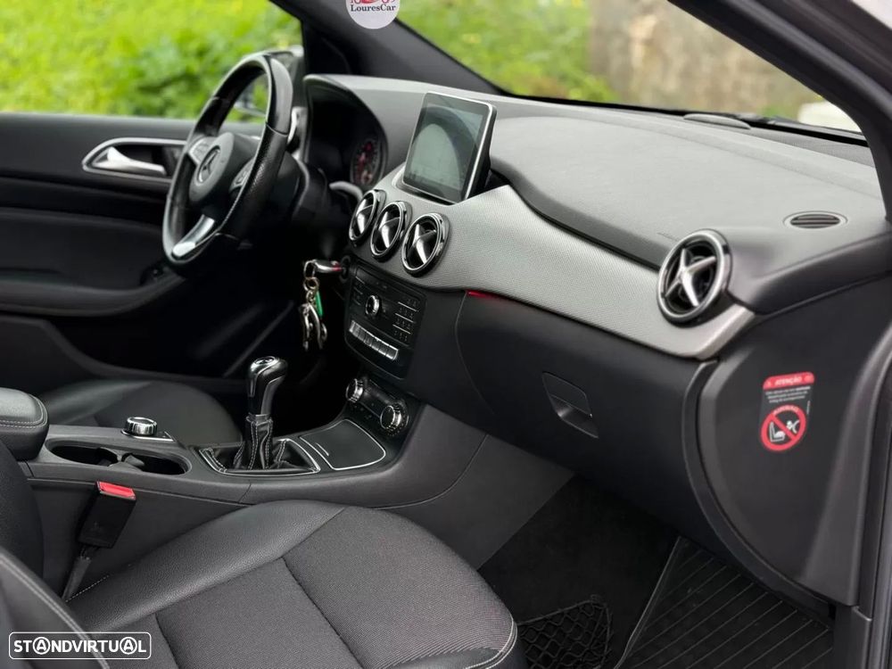 Mercedes-Benz B 200 CDI Urban - 32