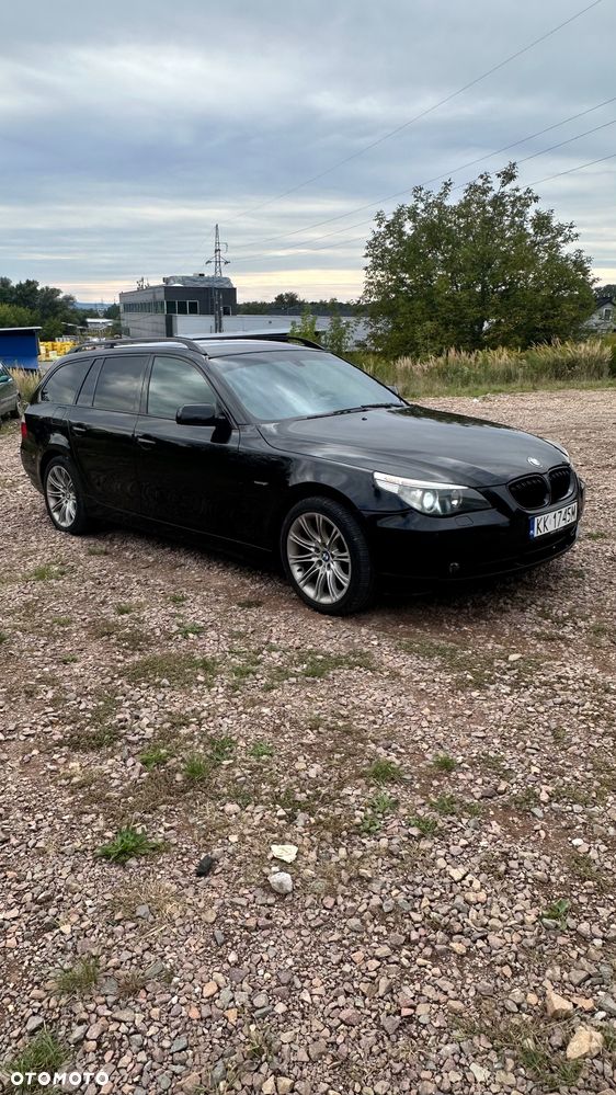 BMW Seria 5 525d - 2