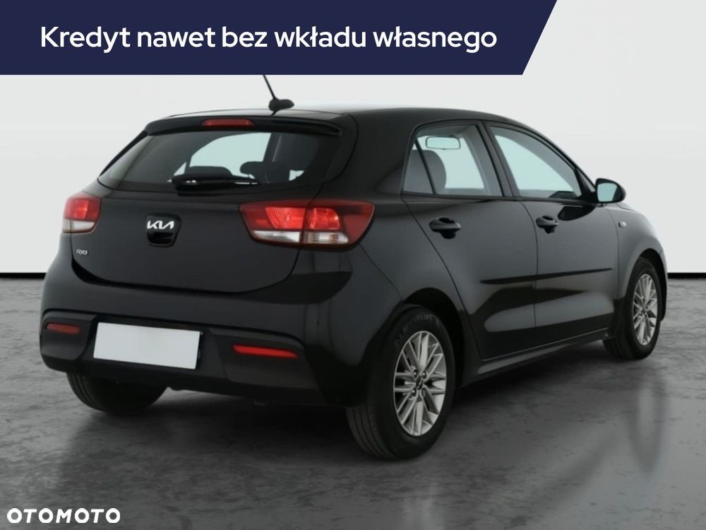 Kia Rio - 7