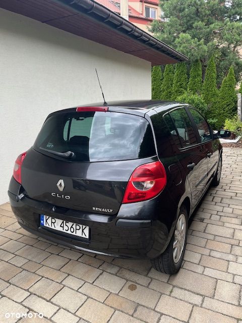 Renault Clio 1.5 dCi Privilege - 3