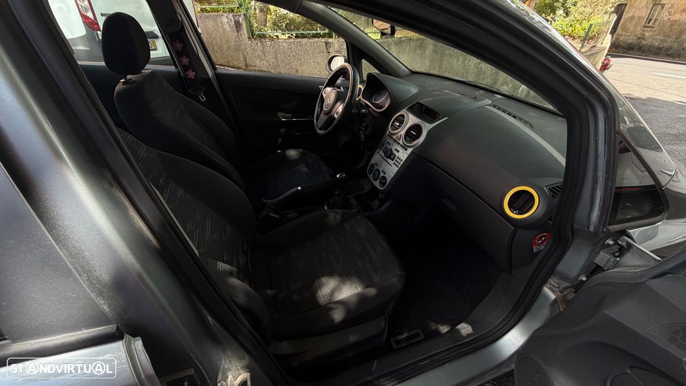 Opel Corsa 1.3 CDTi Enjoy - 11